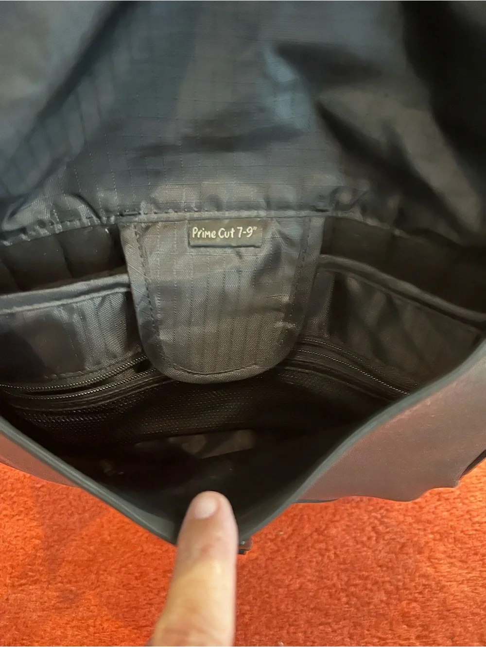 Crumpler Prime Cut tablet messenger bag